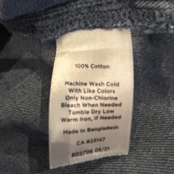 TALBOTS blue denim chambray blouse with ruffle trim (M) - Picture 6 of 6